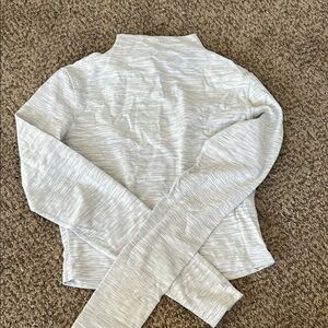 Lululemon cropped turtleneck long sleeve